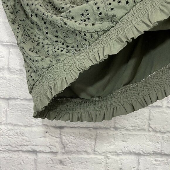 By Anthropologie Large Petite LP Crop Tube Top Green Eyelet Embroidered - Picture 7 of 9